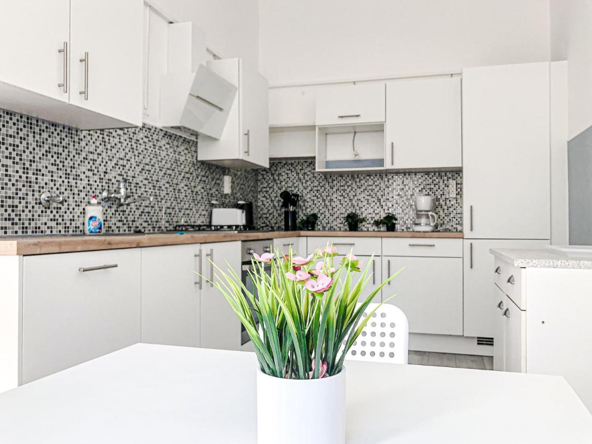 Commodious 2Br Apt. Near Akh-Perfect For Groups Vienna Exterior photo
